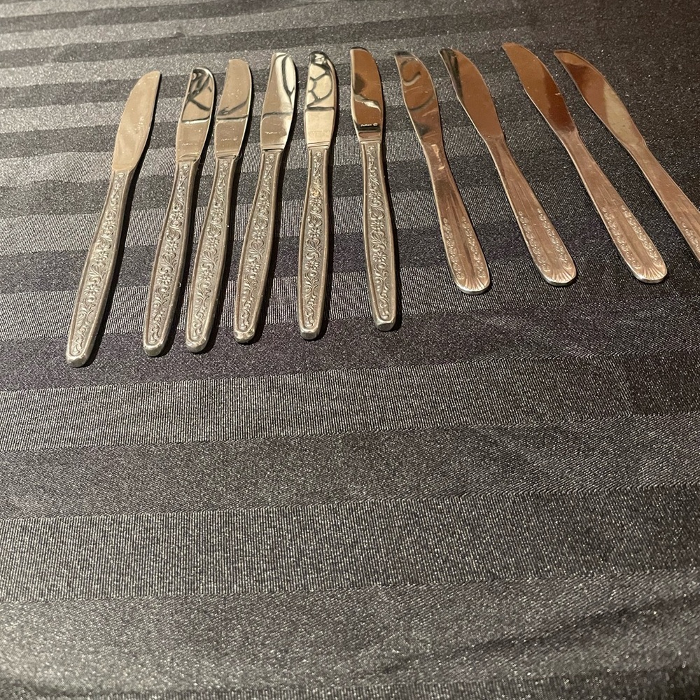 Vintage Elegant Stainless steel dinner  Knives